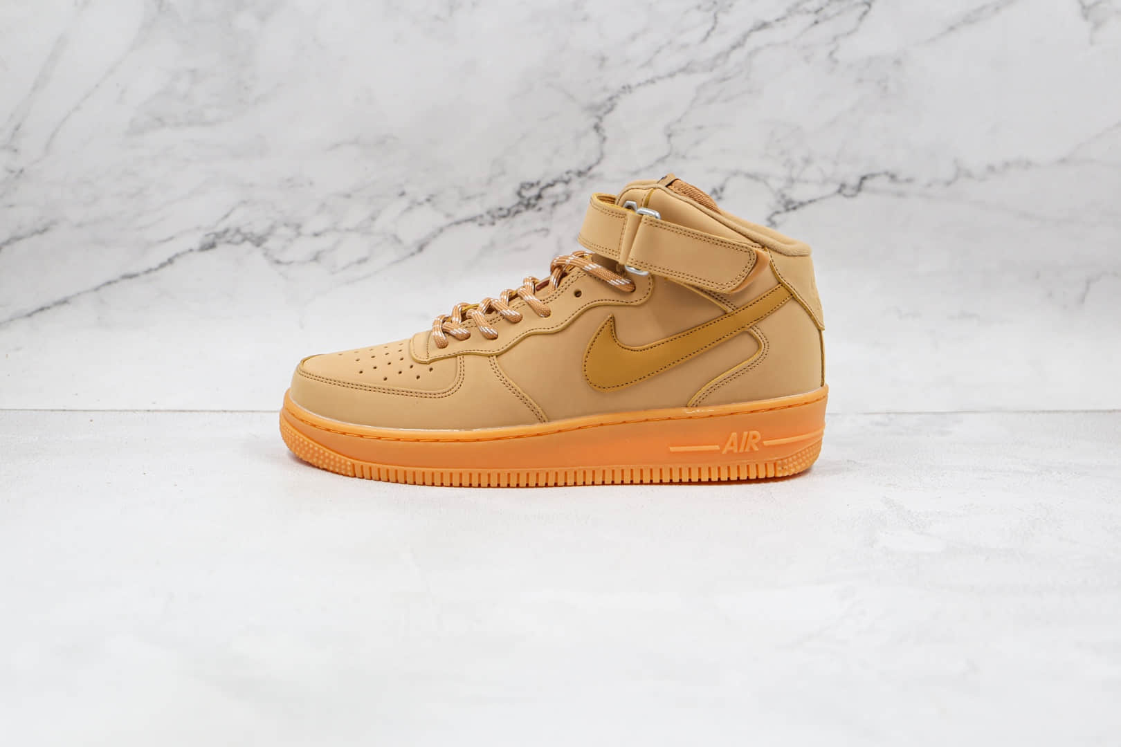 耐克Nike Air Force 1 07 Mid纯原版本中帮空军一号小麦色板鞋内置气垫 货号：DJ9158-200