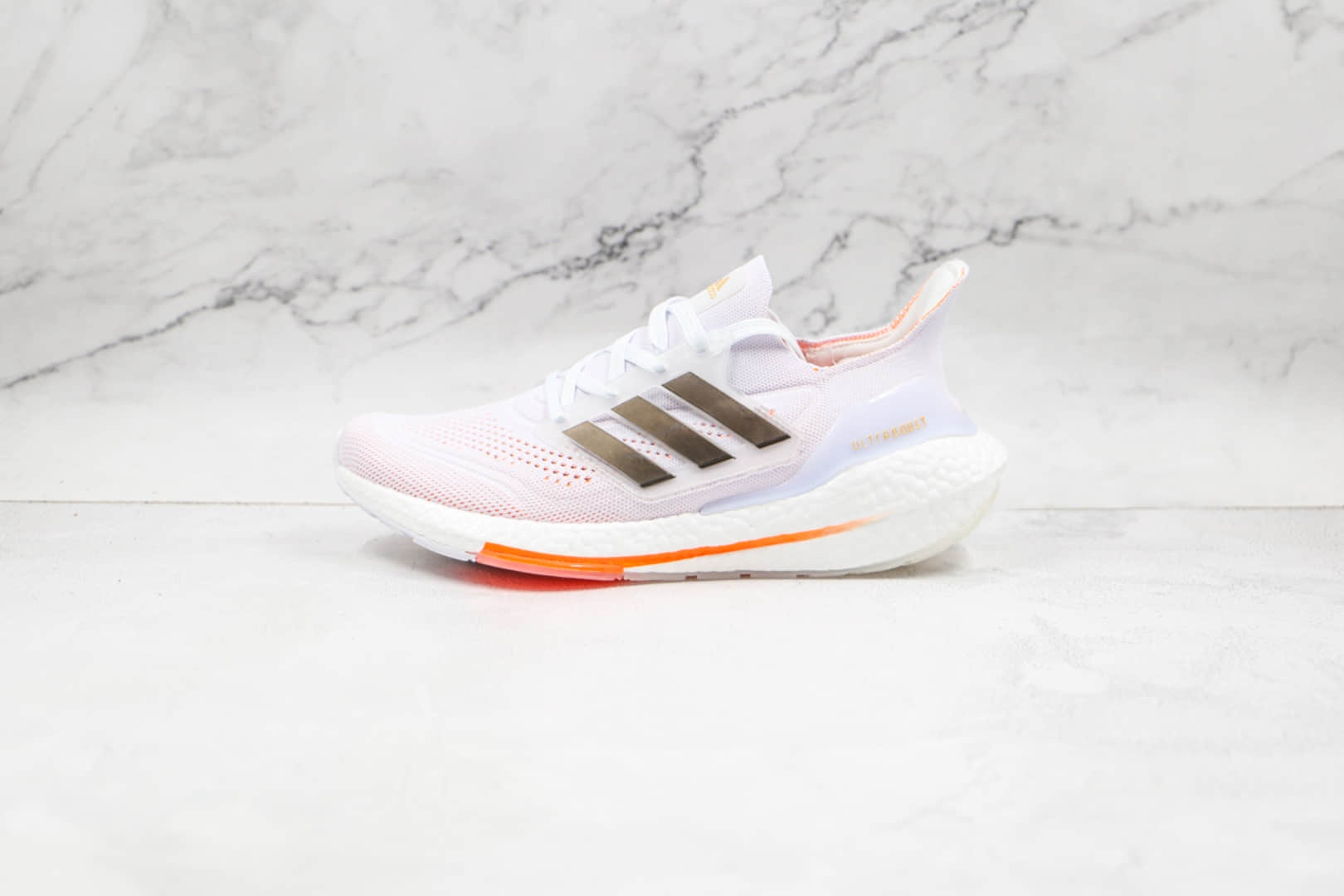 阿迪达斯Adidas ultra boost 2021纯原版本白桔黑色UB7.0爆米花跑鞋原楦头纸板打造 货号：S23840