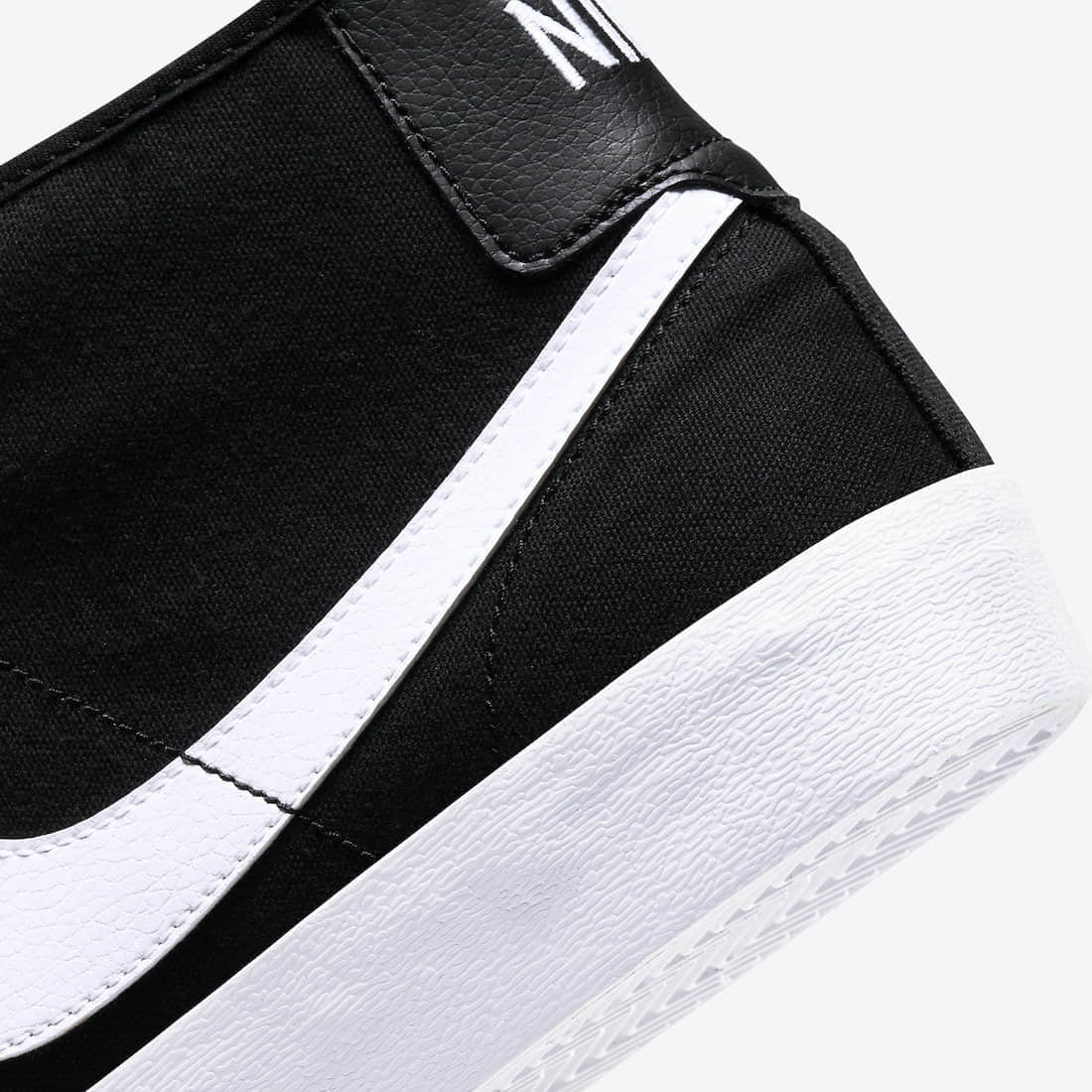 黑白or红白？两款全新配色Nike SB Blazer Court Mid即将登场！