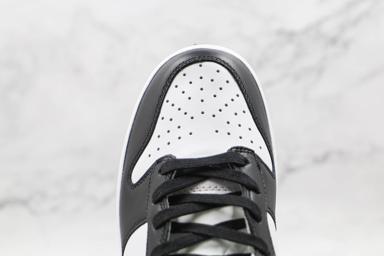 耐克Nike SB Dunk High纯原版本高帮SB DUNK黑白熊猫板鞋原档案数据开发 货号：DD1869-103
