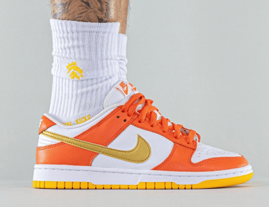 “雪城金钩”！全新白橙Nike Dunk Low首度曝光！