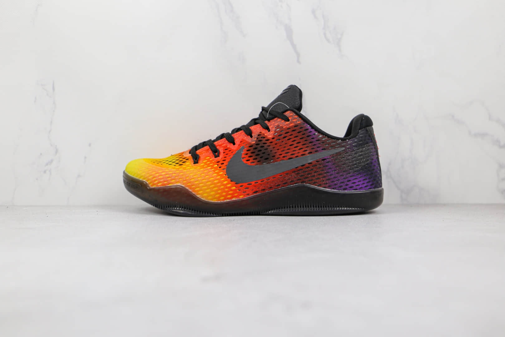 耐克Nike Kobe 11 EM纯原版本科比11代网面渐变色日落黄橙紫配色篮球鞋支持实战 货号：836184-805