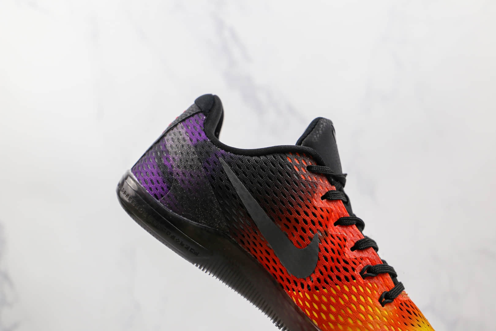 耐克Nike Kobe 11 EM纯原版本科比11代网面渐变色日落黄橙紫配色篮球鞋支持实战 货号：836184-805