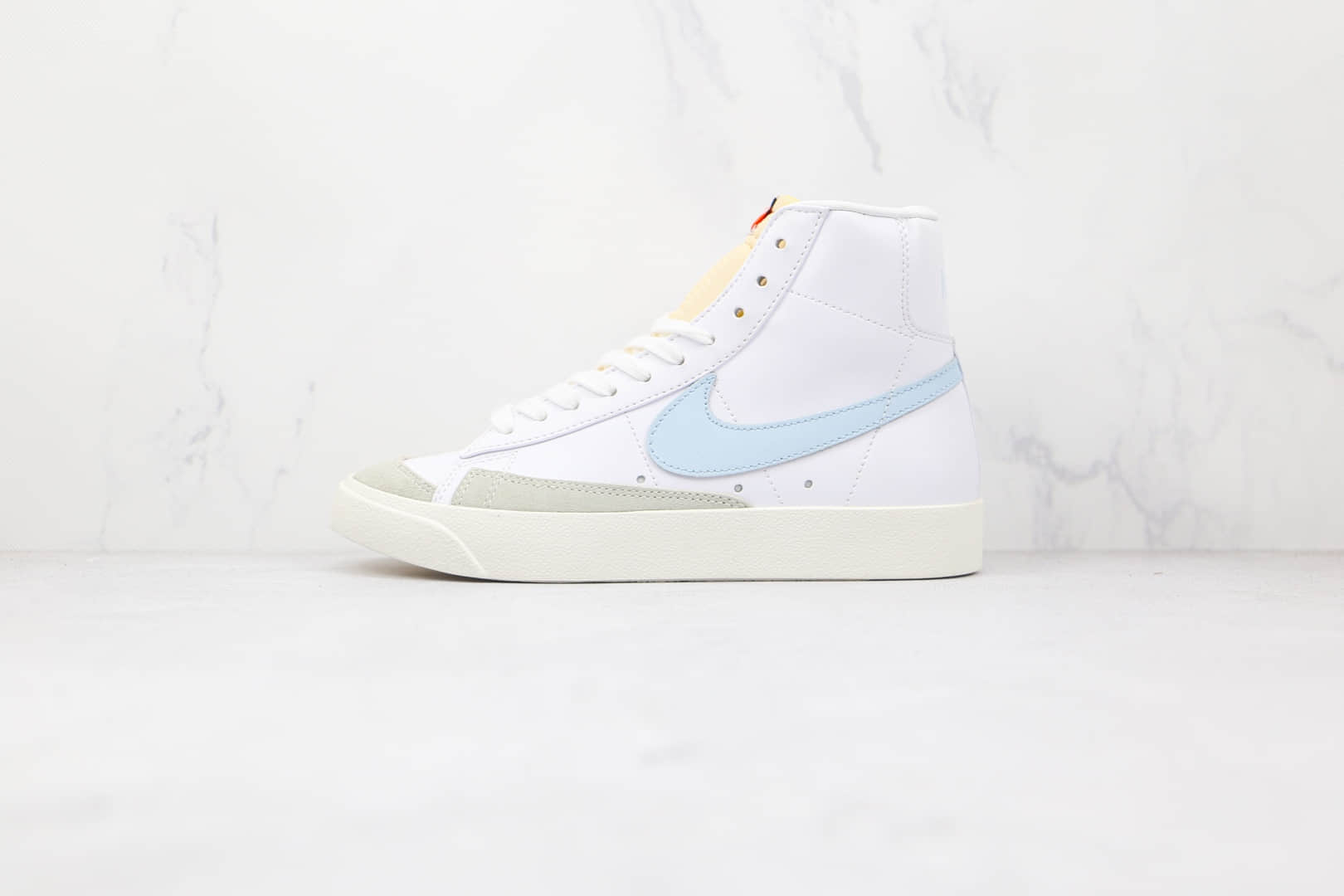 耐克NIKE Blazer MID‘77 VNTG纯原版本高帮开拓者白蓝色板鞋原楦头纸板打造 货号：BQ6806-109