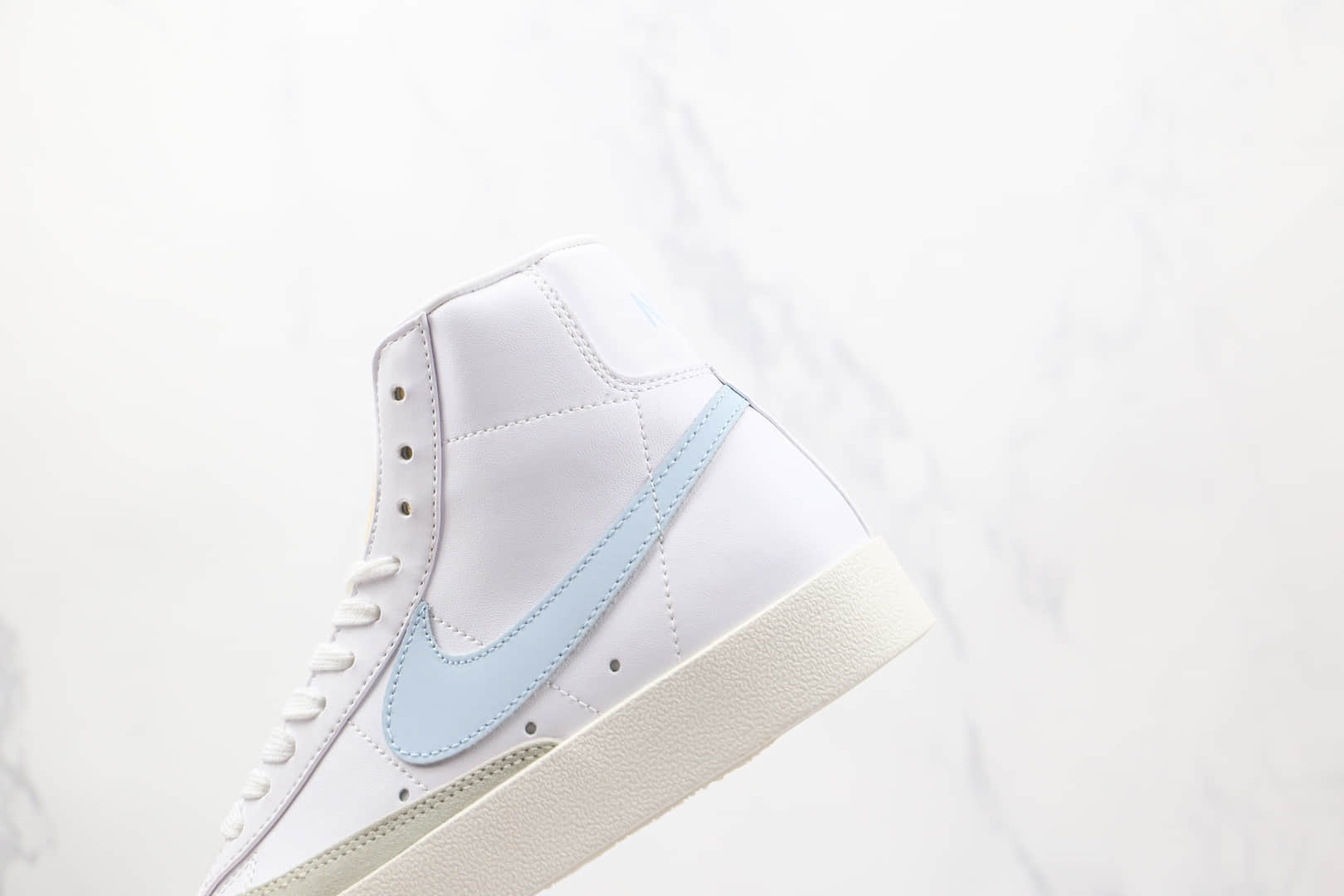 耐克NIKE Blazer MID‘77 VNTG纯原版本高帮开拓者白蓝色板鞋原楦头纸板打造 货号：BQ6806-109