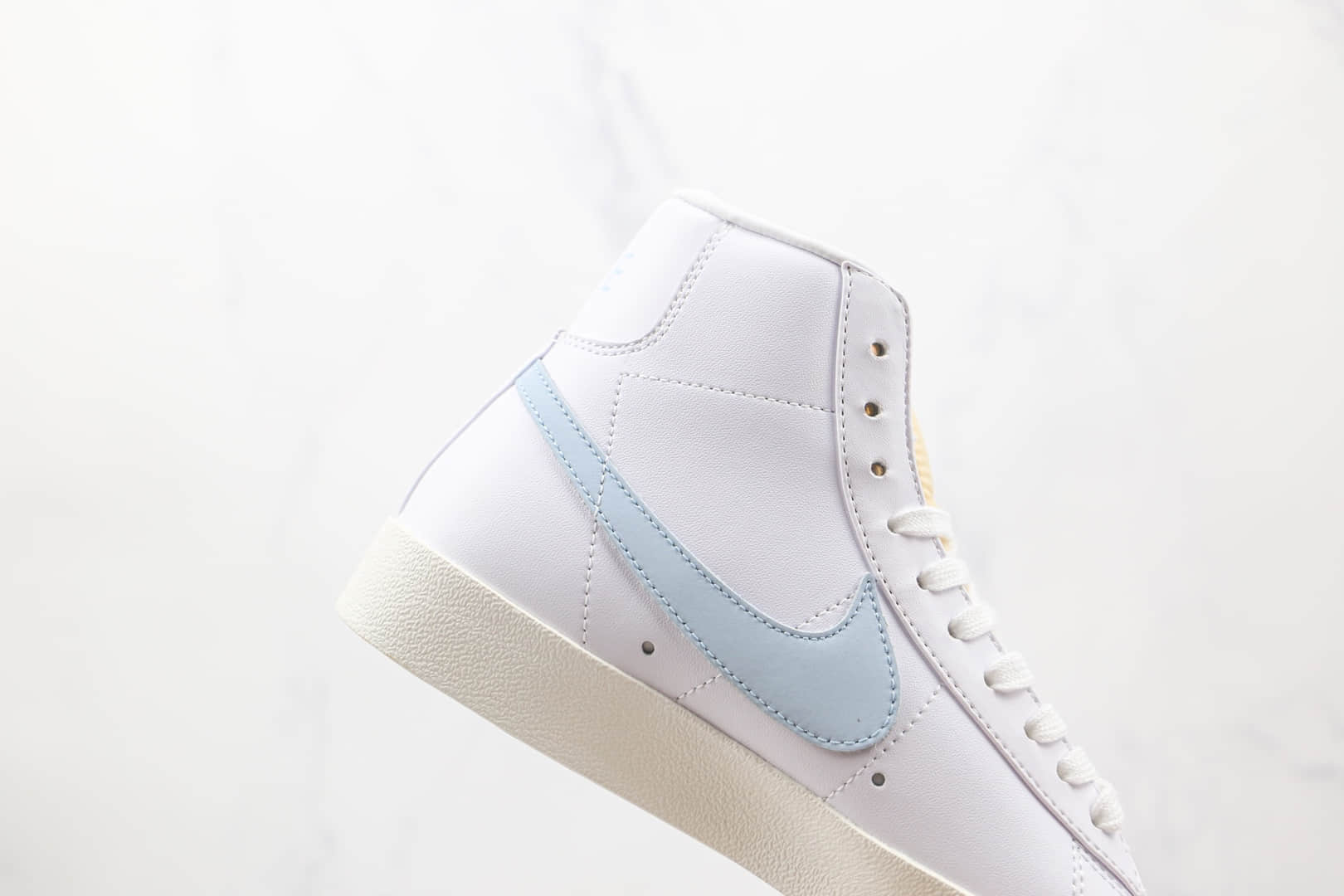 耐克NIKE Blazer MID‘77 VNTG纯原版本高帮开拓者白蓝色板鞋原楦头纸板打造 货号：BQ6806-109