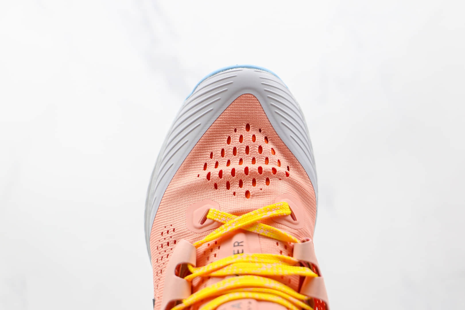 耐克Nike Air Zoom Terra Kiger 6纯原版本飞马6代征服荒野系列粉色跑鞋原盒原标 货号：CJ0220-600
