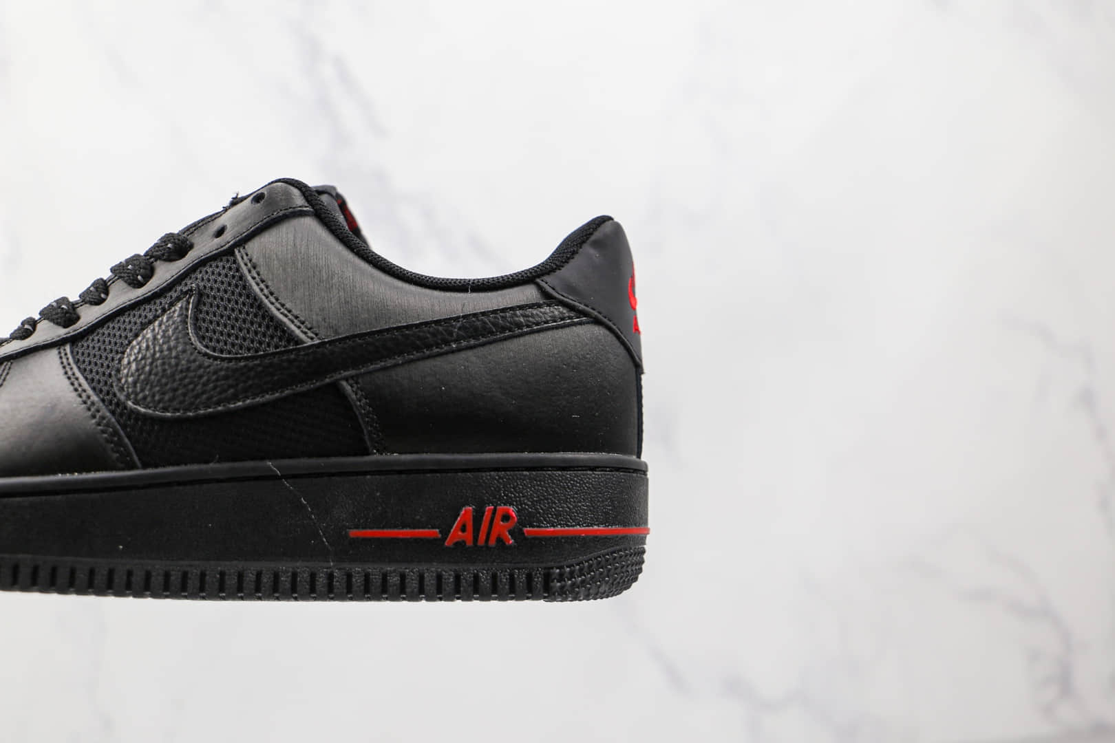 耐克Nike Air Force 1 Low纯原版本空军一号低帮AF1黑红3M反光原标原盒 货号：DO6389-001