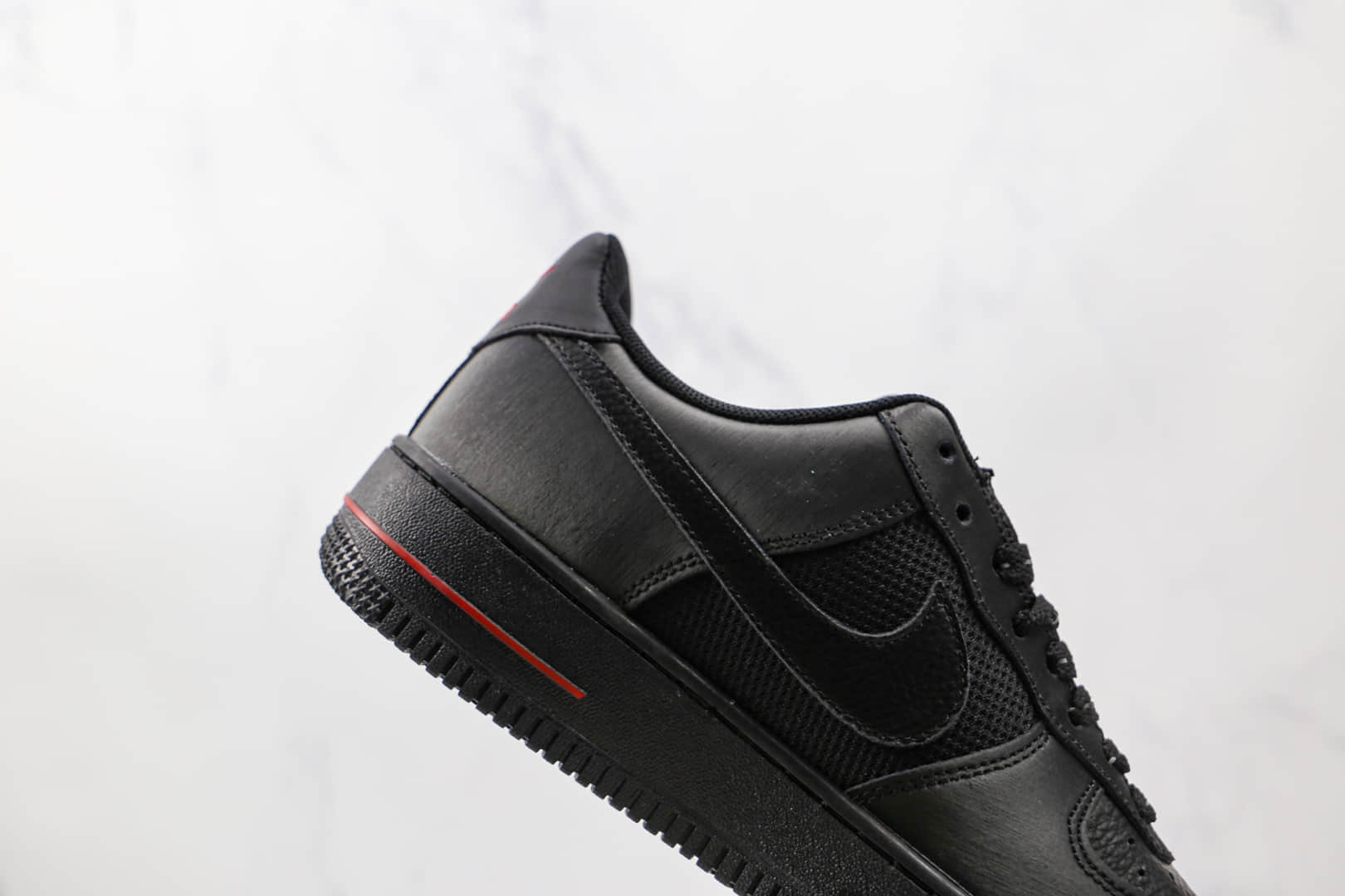 耐克Nike Air Force 1 Low纯原版本空军一号低帮AF1黑红3M反光原标原盒 货号：DO6389-001