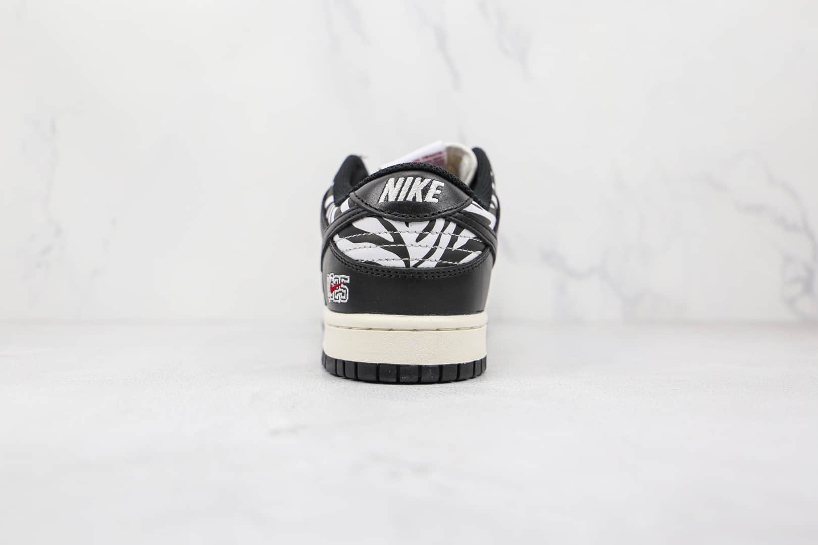 耐克Nike SB Dunk Low Zebra x Quartersnacks联名款纯原版本低帮SB DUNK黑斑马配色板鞋原档案数据开发 货号：DM3510-001