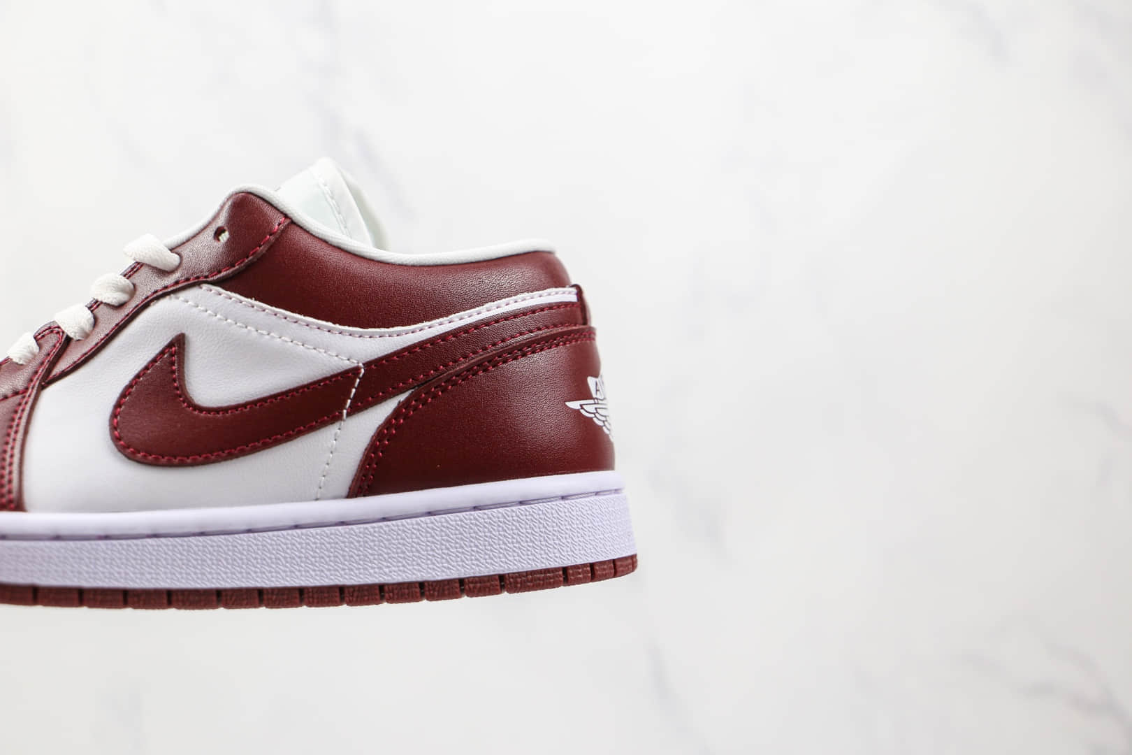 乔丹Air Jordan 1 Low Team Red纯原版本低帮AJ1酒红白色板鞋原档案数据开发 货号：DC0774-116