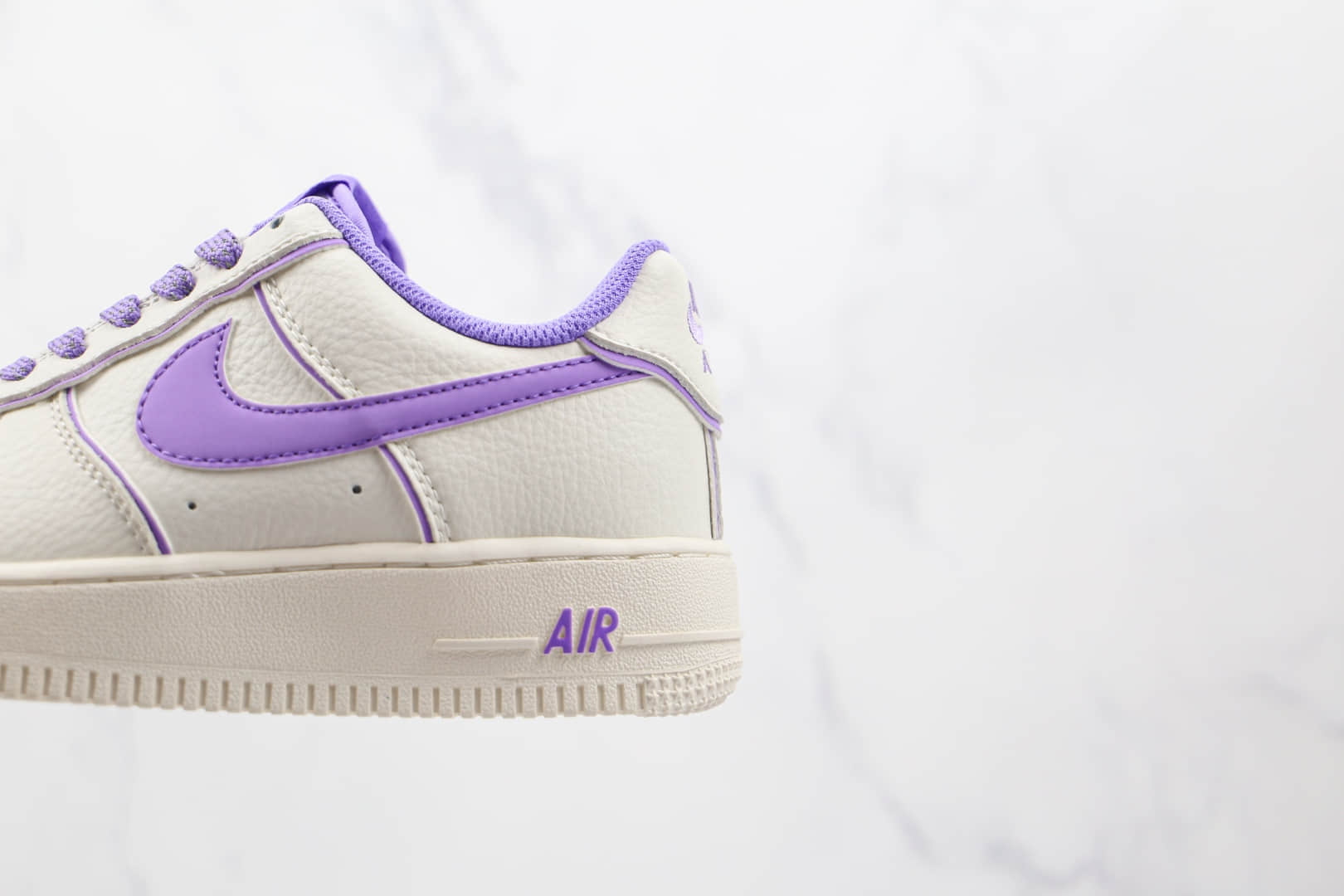 耐克Nike Air Force 1 Low 07纯原版本低帮空军一号白紫色板鞋内置气垫 货号：UH8958-055