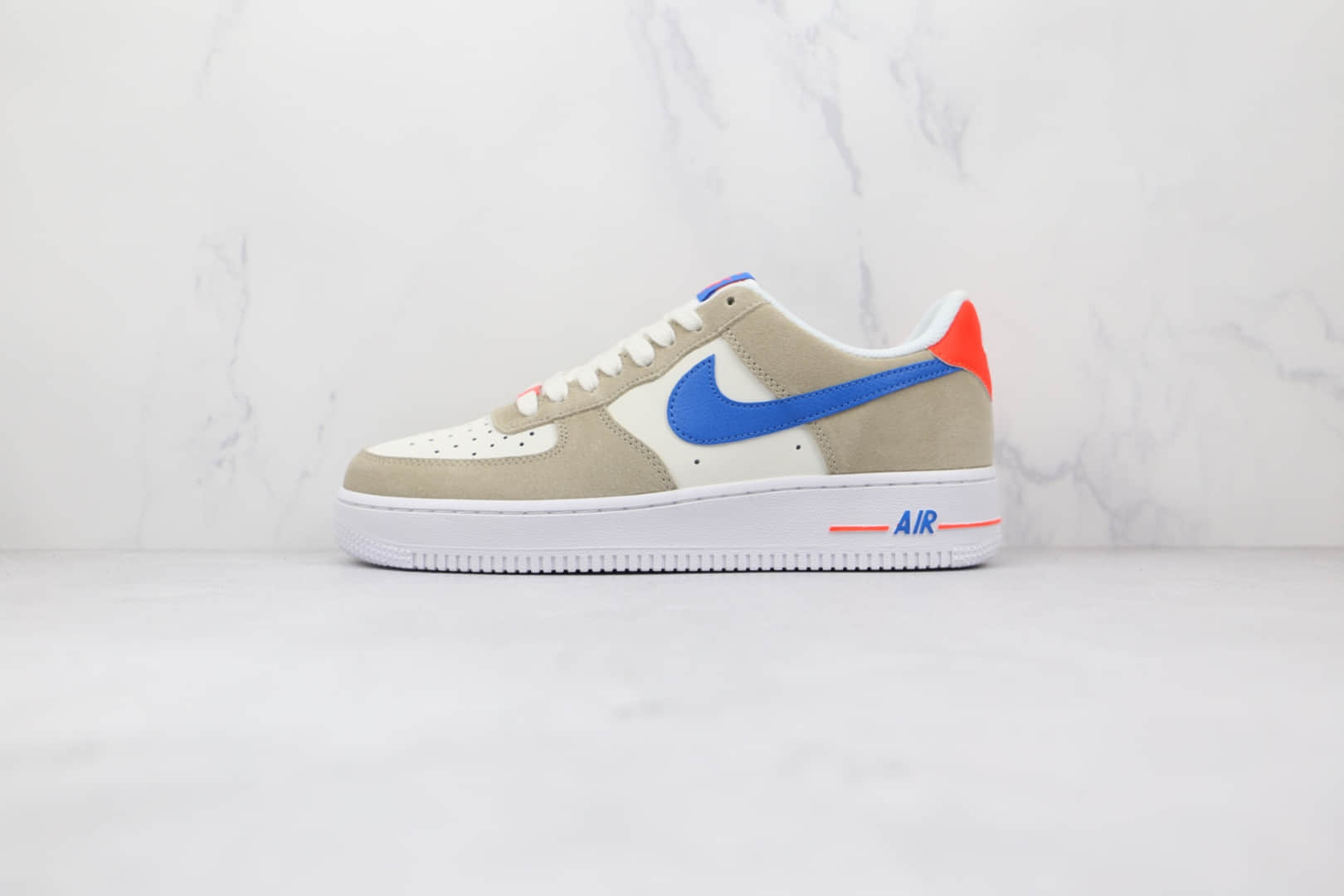 耐克Nike Air Force 1 AF1 USA纯原版本低帮空军一号米红蓝配色板鞋内置Sole气垫 货号：DM8314-100