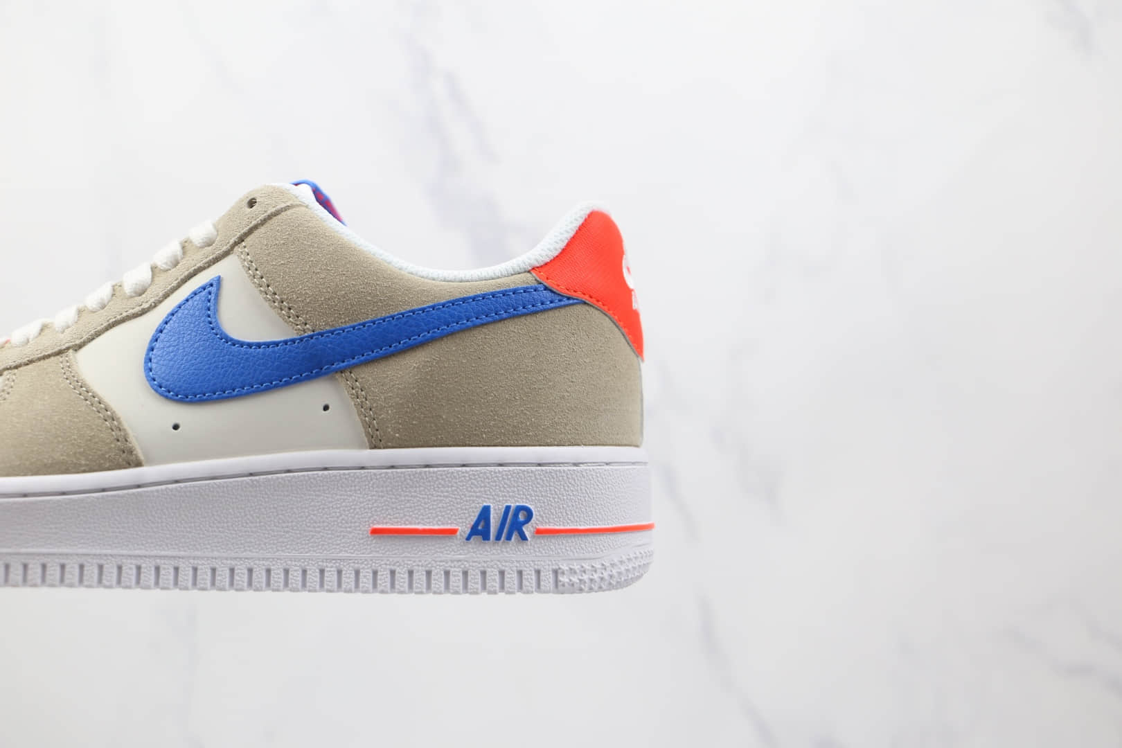 耐克Nike Air Force 1 AF1 USA纯原版本低帮空军一号米红蓝配色板鞋内置Sole气垫 货号：DM8314-100