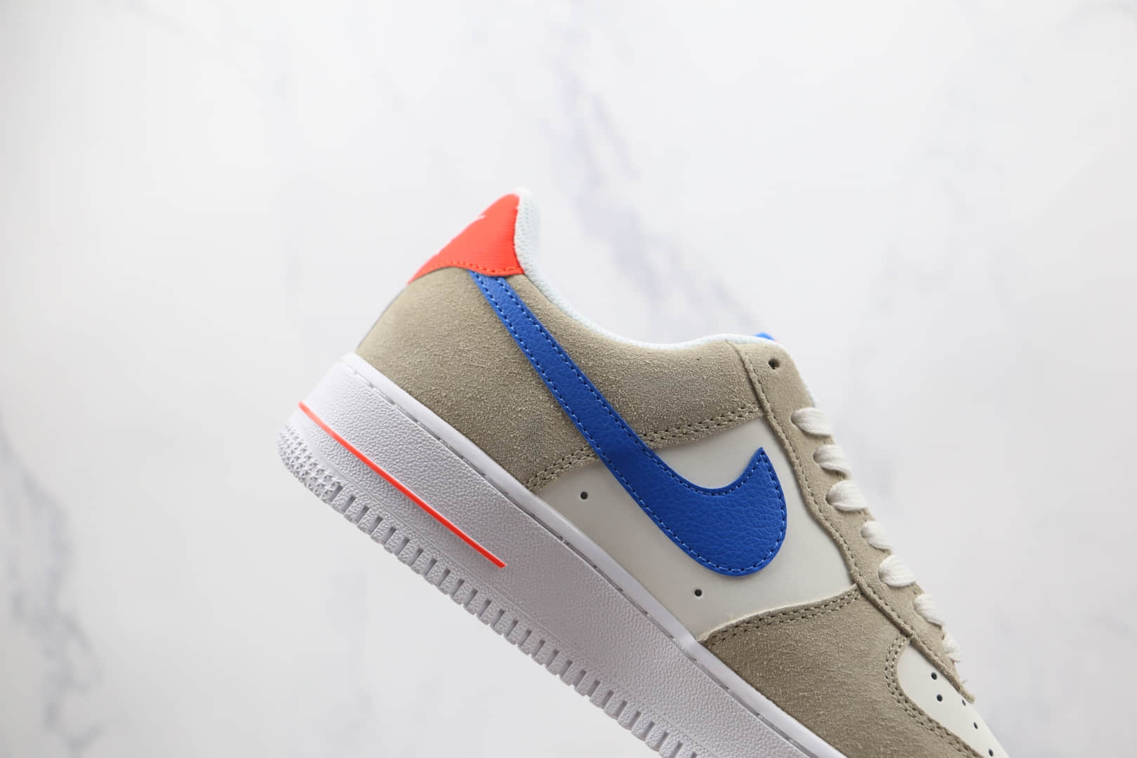 耐克Nike Air Force 1 AF1 USA纯原版本低帮空军一号米红蓝配色板鞋内置Sole气垫 货号：DM8314-100