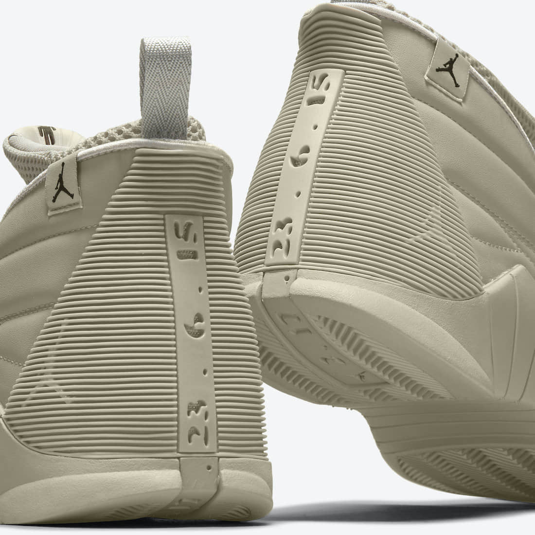 碧梨 x AJ联名月底登场！你选AJ1还是AJ15？