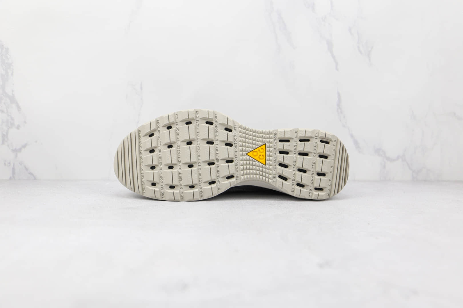 耐克Nike ACG Zoom Air AO纯原版本灰黄色ACG户外登山鞋原盒原标 货号：CT2898-002