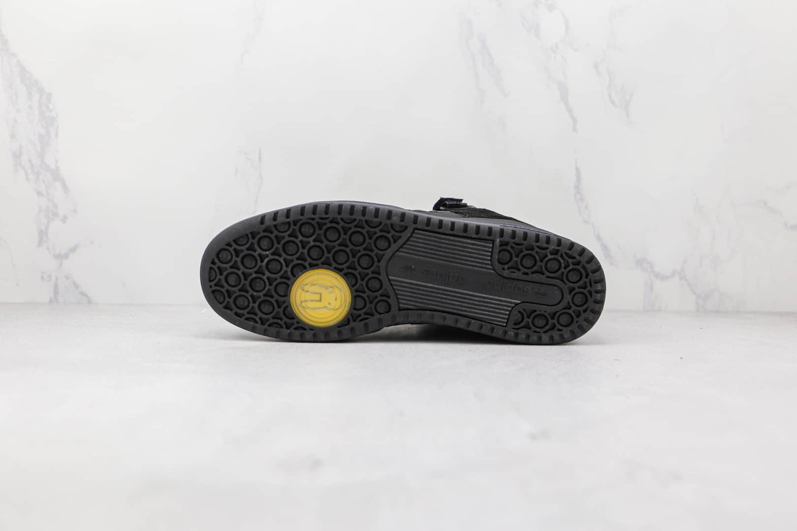 阿迪达斯Adidas Forum Low x Bad Bunny联名款纯原版本低帮黑色黑兔板鞋原档案数据开发 货号：GW5021