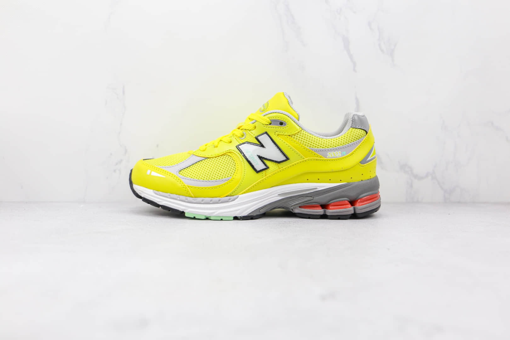 新百伦New balance 2002纯原版本柠檬黄NB2002R复古老爹鞋原盒原标 货号：M2002RLC