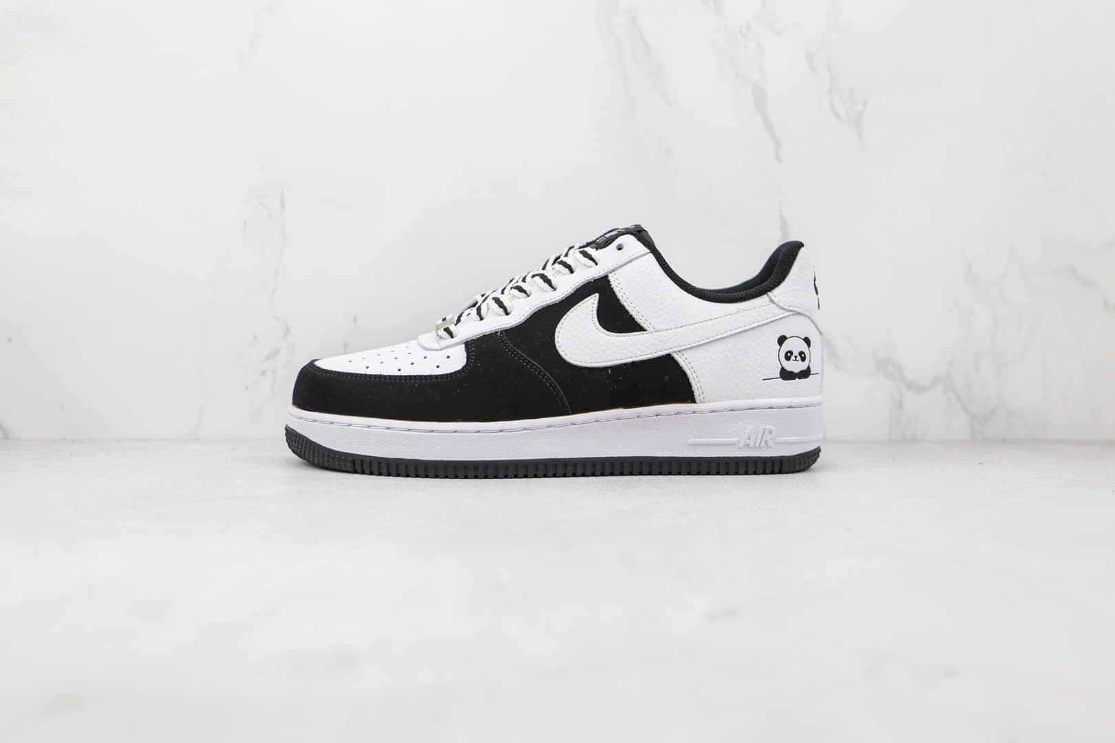 耐克Nike Air Force 1纯原版本低帮空军要好黑白熊猫板鞋内置气垫 货号：554826-116