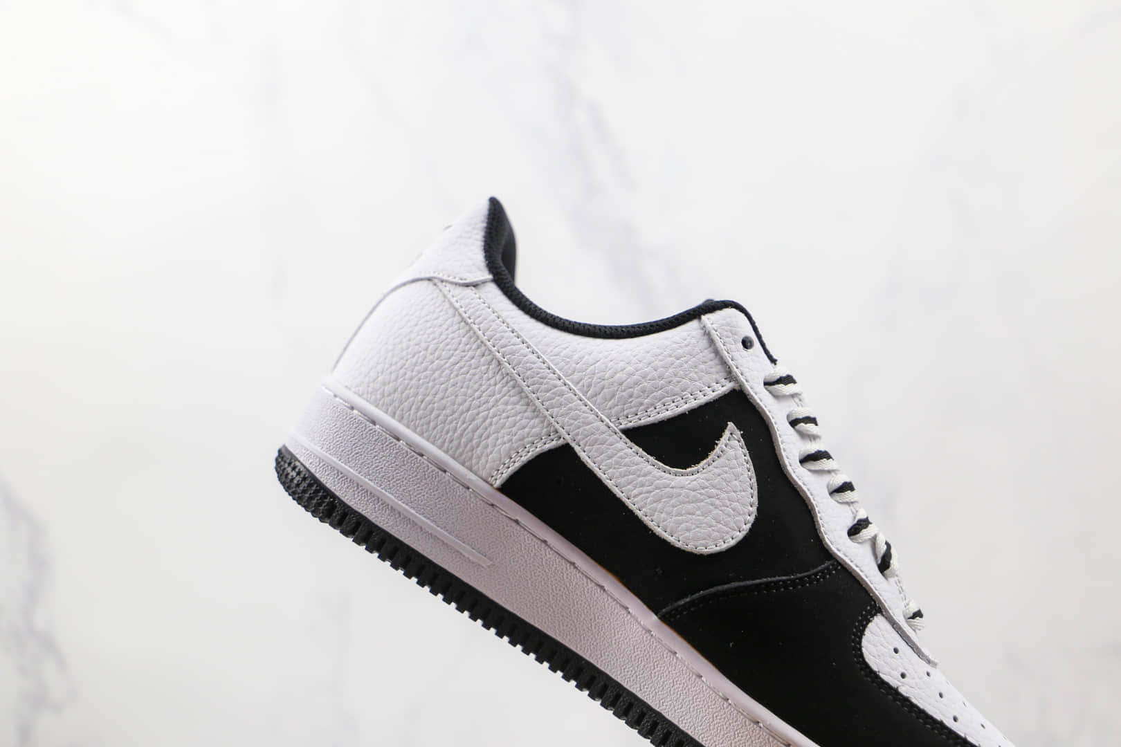 耐克Nike Air Force 1纯原版本低帮空军要好黑白熊猫板鞋内置气垫 货号：554826-116