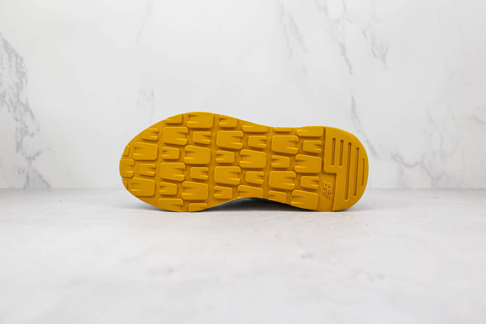新百伦New Balance 5740纯原版本网面米蓝黄彩色拼接复古老爹鞋原鞋开模一比一打造 货号：W5740PG1