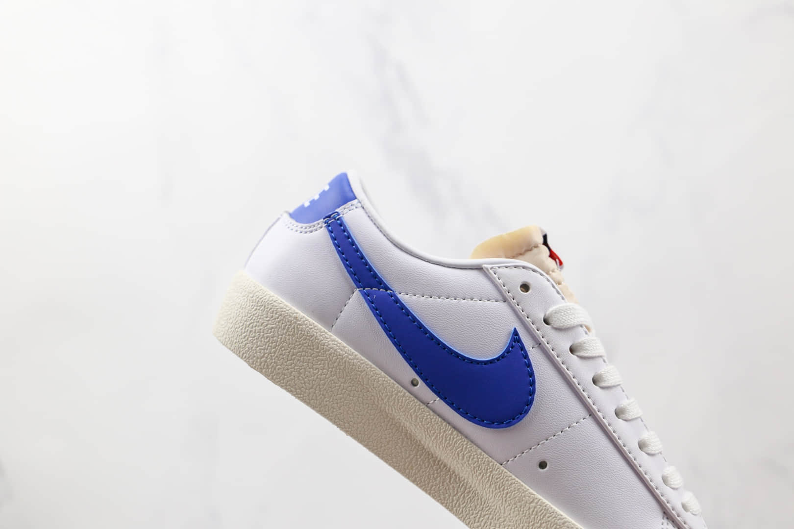 耐克NIKE Blazer LOW 77 VNTG纯原版本低帮开拓者白蓝色板鞋原楦头纸板打造 货号：DA6364-103