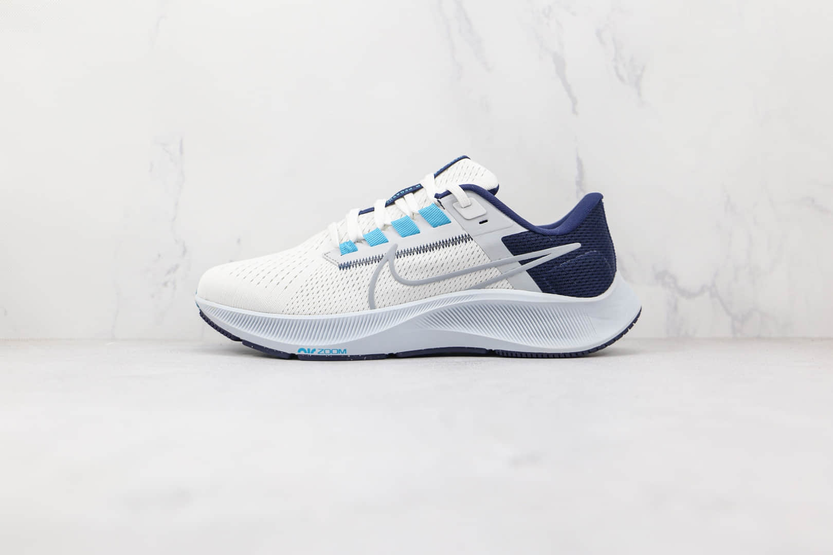 耐克Nike Air Zoom Pegasus 38纯原版本登月38代白深蓝色针织透气慢跑鞋原楦头纸板打造 货号：CW7356-101