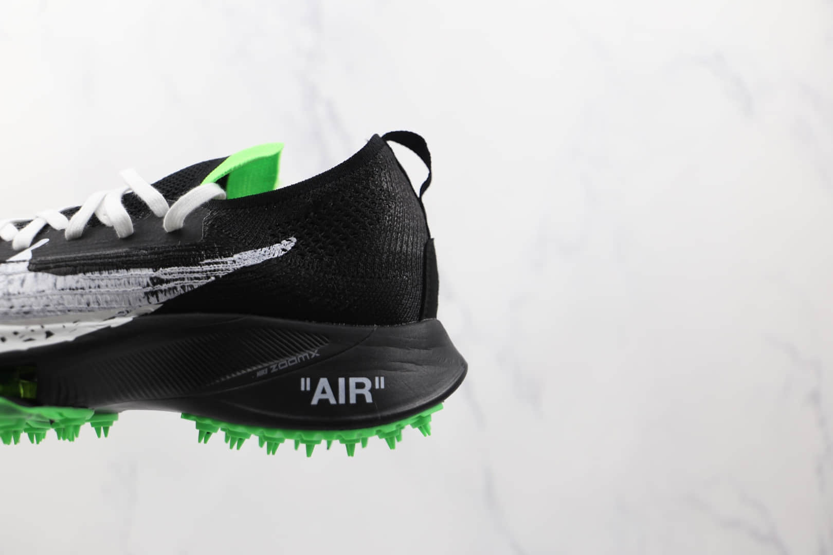 耐克Nike Air Zoom Tempo NEXT% x Off White联名款纯原版本黑绿色钉钉鞋原档案数据开发 货号：CV0697-001