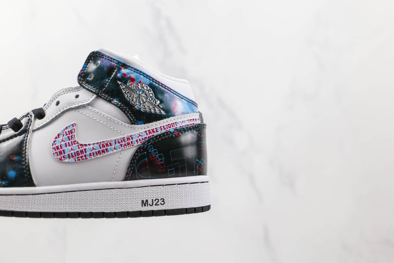 乔丹Air Jordan 1 MID纯原版本中帮AJ1裸眼星空3D印花篮球鞋原档案数据开发 货号：BQ6931-114