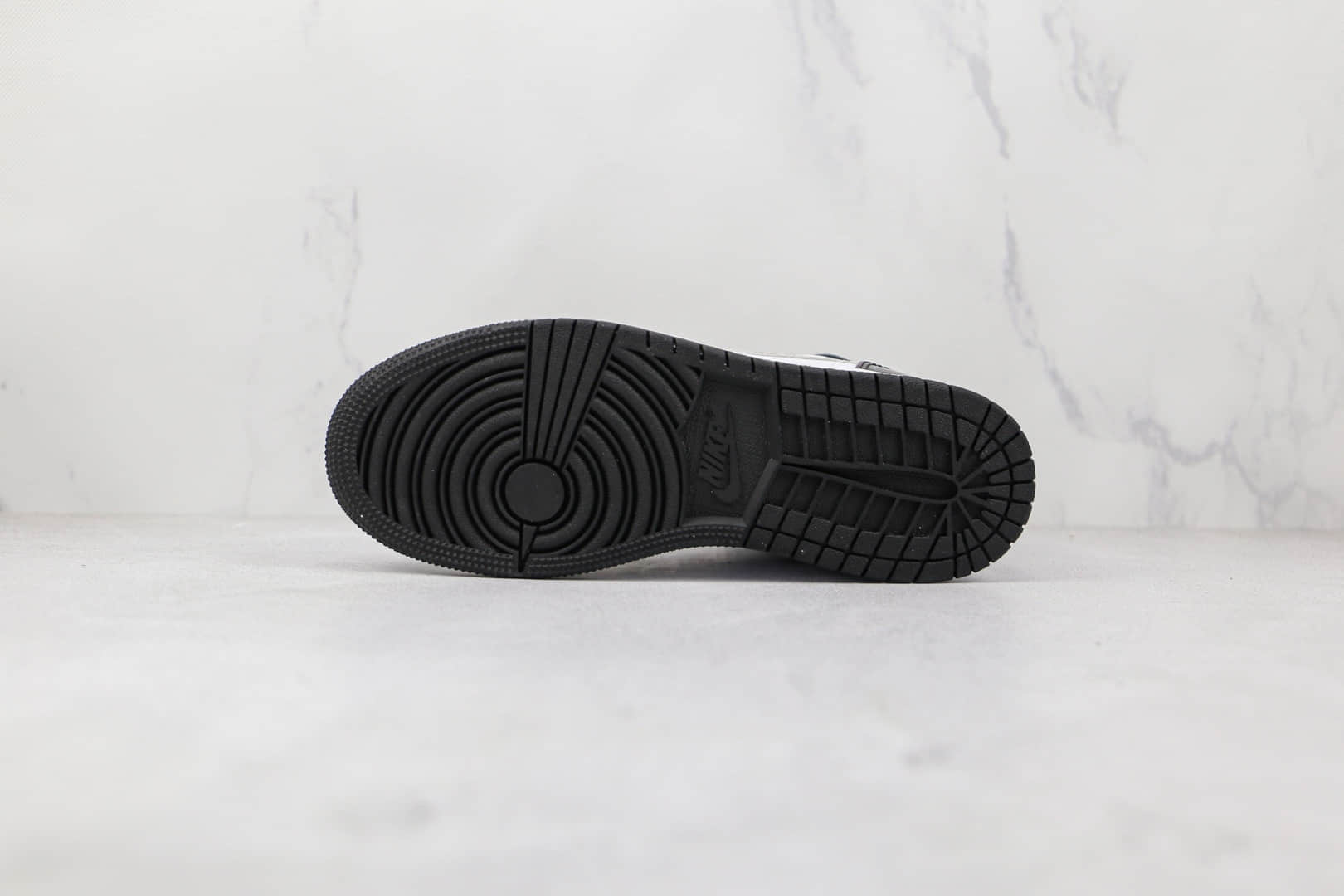 乔丹Air Jordan 1 MID纯原版本中帮AJ1裸眼星空3D印花篮球鞋原档案数据开发 货号：BQ6931-114