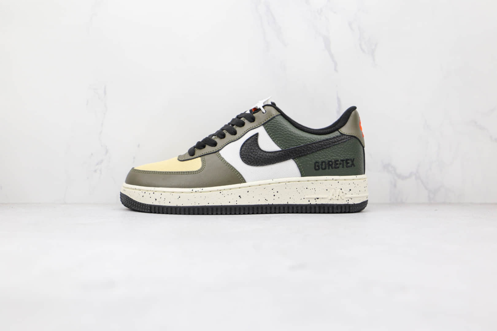 耐克Nike Air Force 1纯原版本低帮空军一号军绿拼接板鞋原楦头纸板打造 货号：DM6435-222