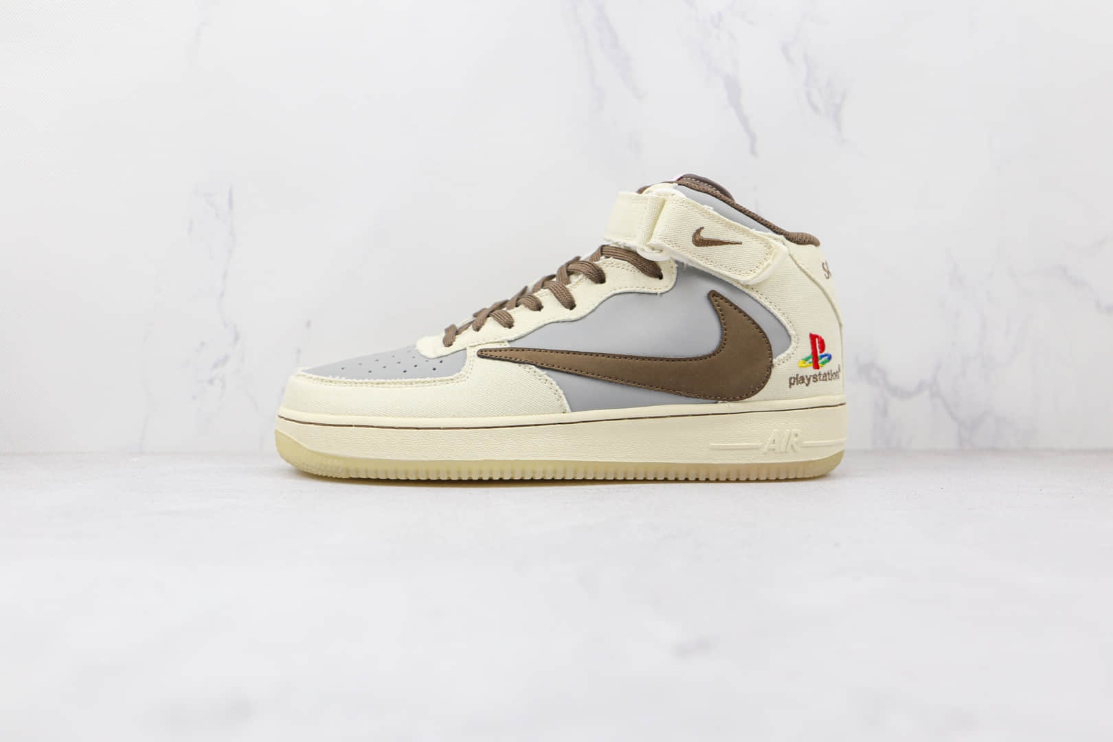 耐克Nike Air Force 1 x Travis Scott x Playstation三方联名款纯原版本中帮空军一号米褐色倒勾板鞋原楦头纸板打造 货号：BQ5828-202