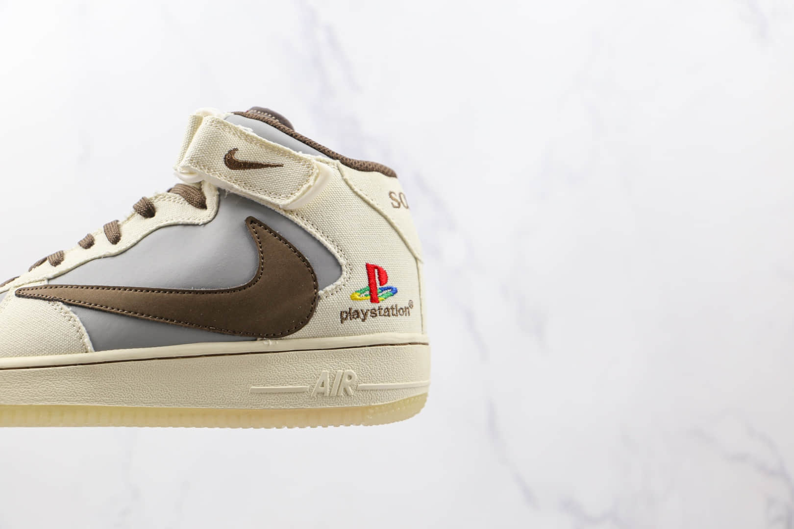 耐克Nike Air Force 1 x Travis Scott x Playstation三方联名款纯原版本中帮空军一号米褐色倒勾板鞋原楦头纸板打造 货号：BQ5828-202