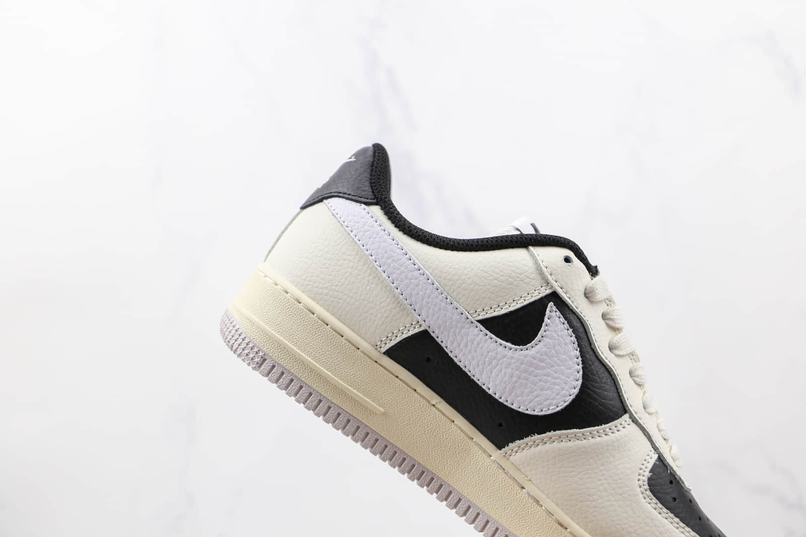 耐克Nike Air Force 1 Bubble Tea纯原版本低帮空军一号珍珠奶茶白黑色板鞋内置气垫 货号：CW2288-905