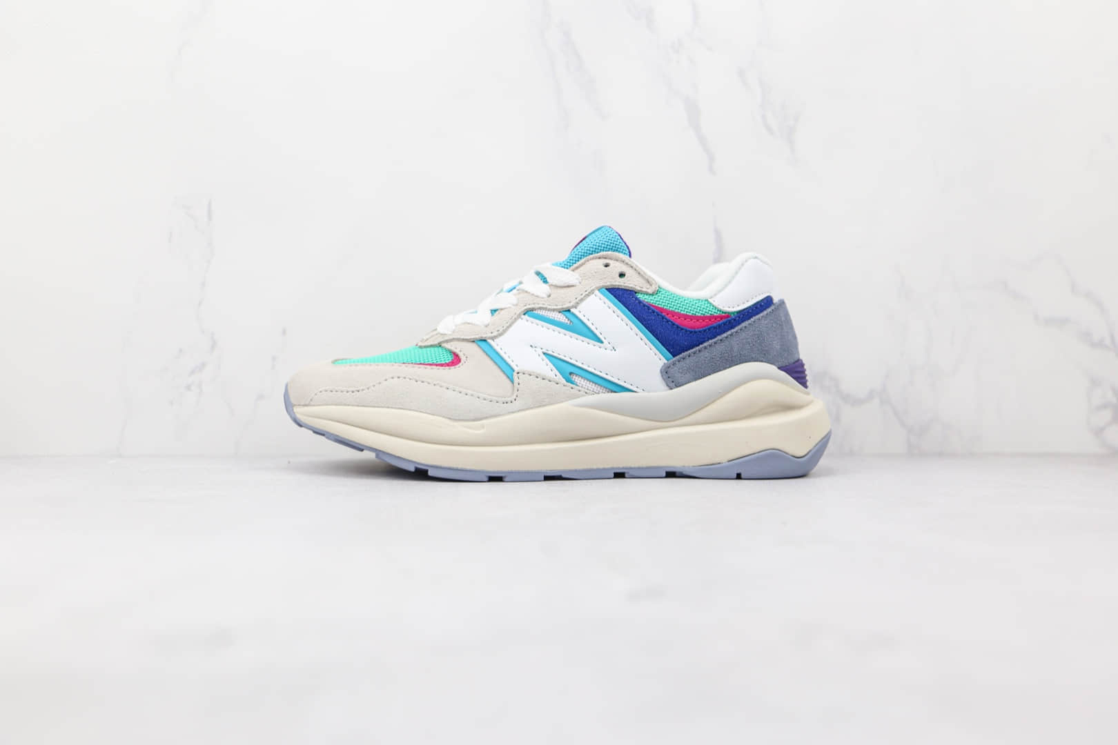 新百伦New Balance 5740纯原版本白蓝彩虹彩色拼接复古老爹鞋原楦头纸板打造 货号：W5740PL1