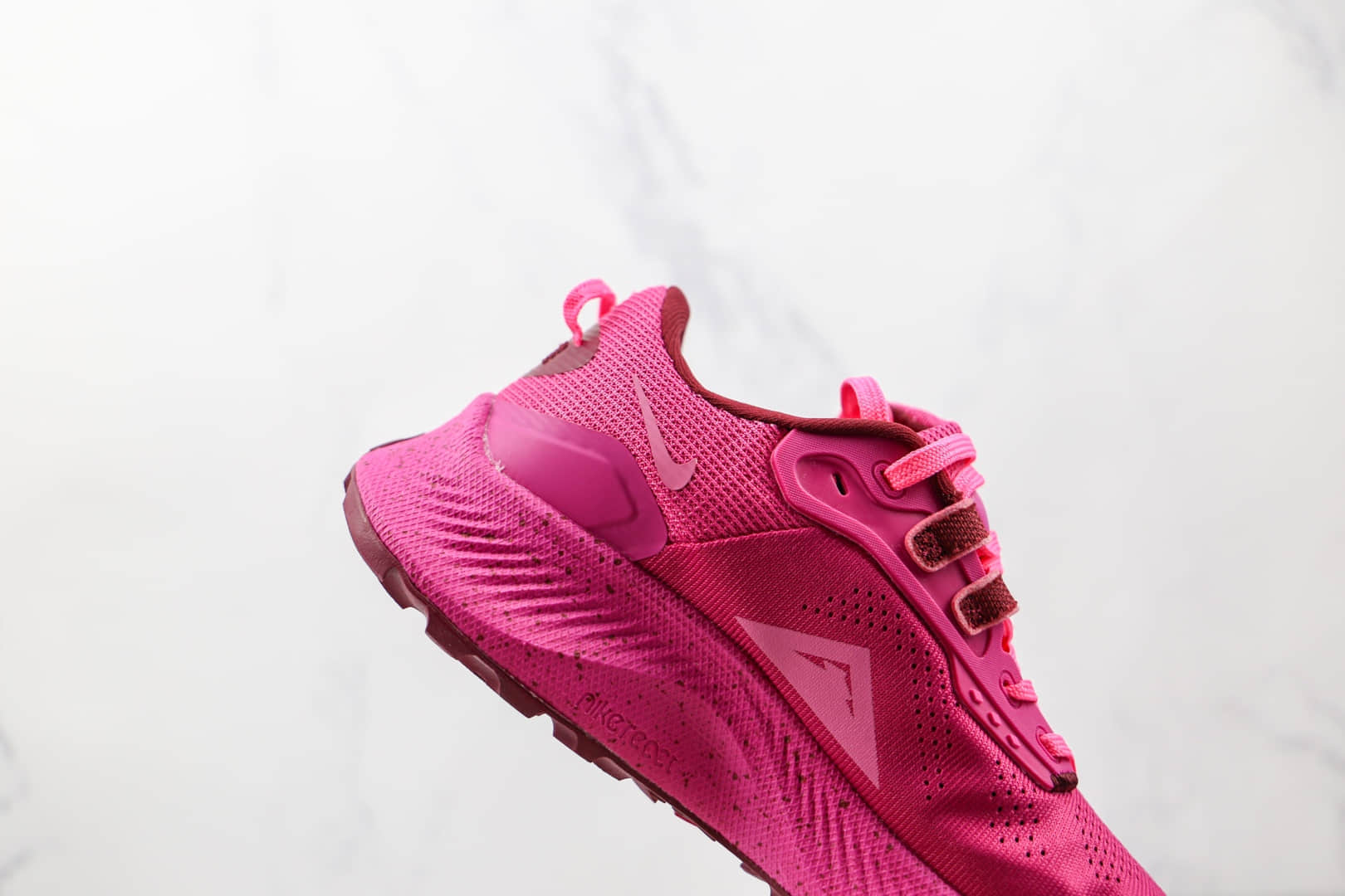 耐克NIKE PEGASUS TRAIL 3纯原版本飞马3代玫粉色越野跑鞋原楦头纸板打造 货号：DM9468-600