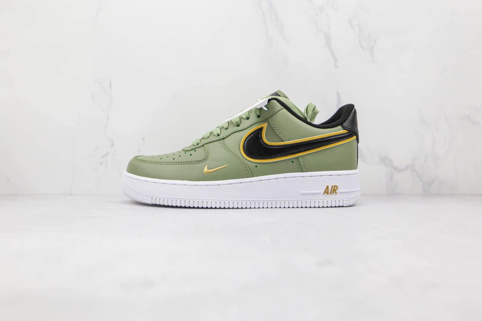 耐克Nike Air Force 1‘07 LV8纯原版本低帮空军一号橄榄绿黑钩板鞋内置气垫 货号：DA8481-300