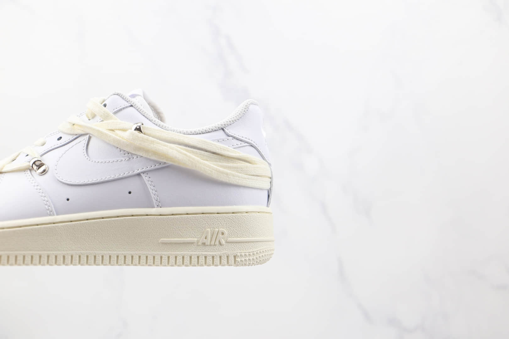 耐克NIke Air Force 1 '07纯原版本低帮空军一号白色抽绳绑带板鞋内置气垫 货号：CW2288-111