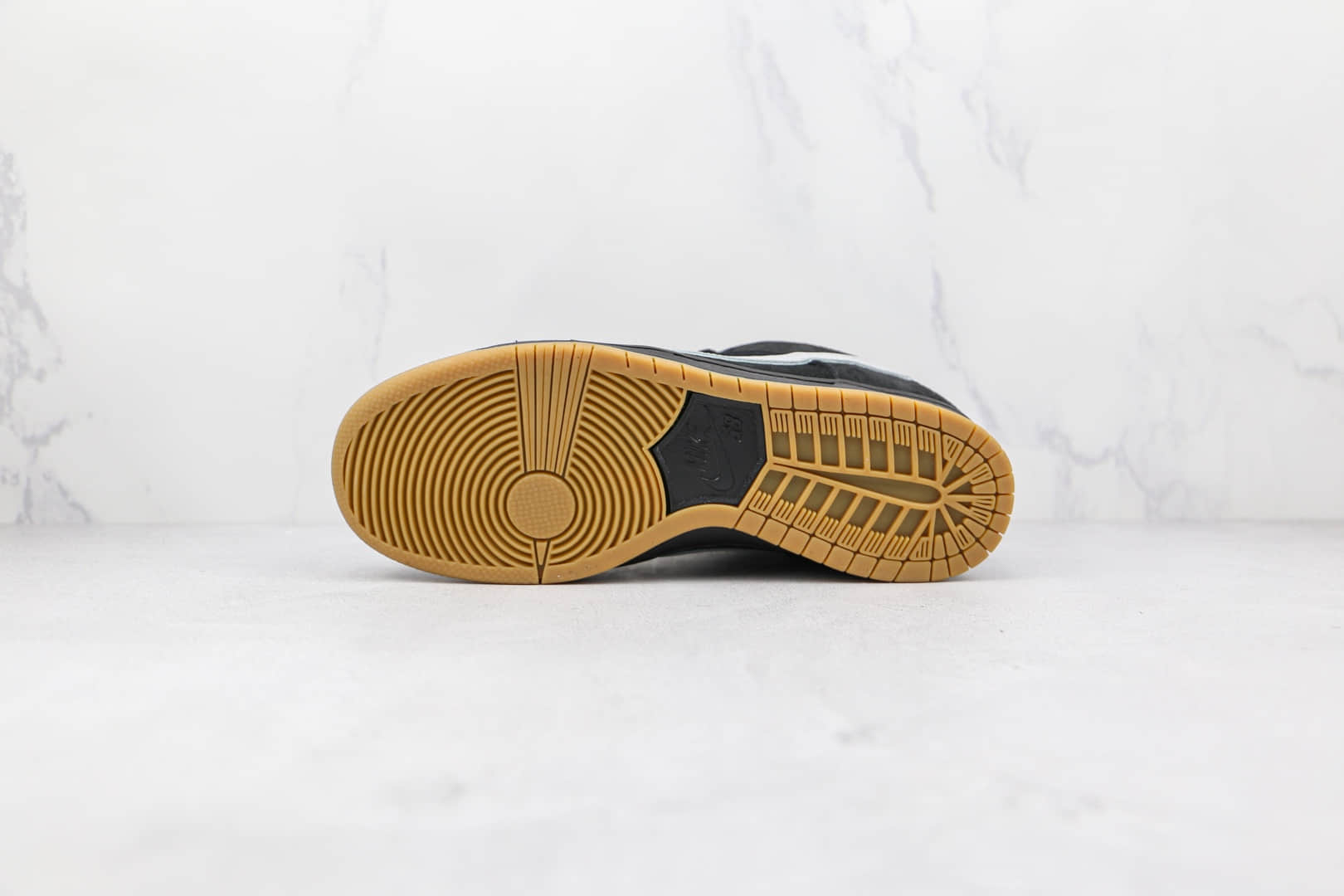 耐克Nike SB Dunk Low Tog纯原版本低帮SB DUNK黑曼巴白黑色生胶大底板鞋原档案数据开发 货号：BQ6817-010