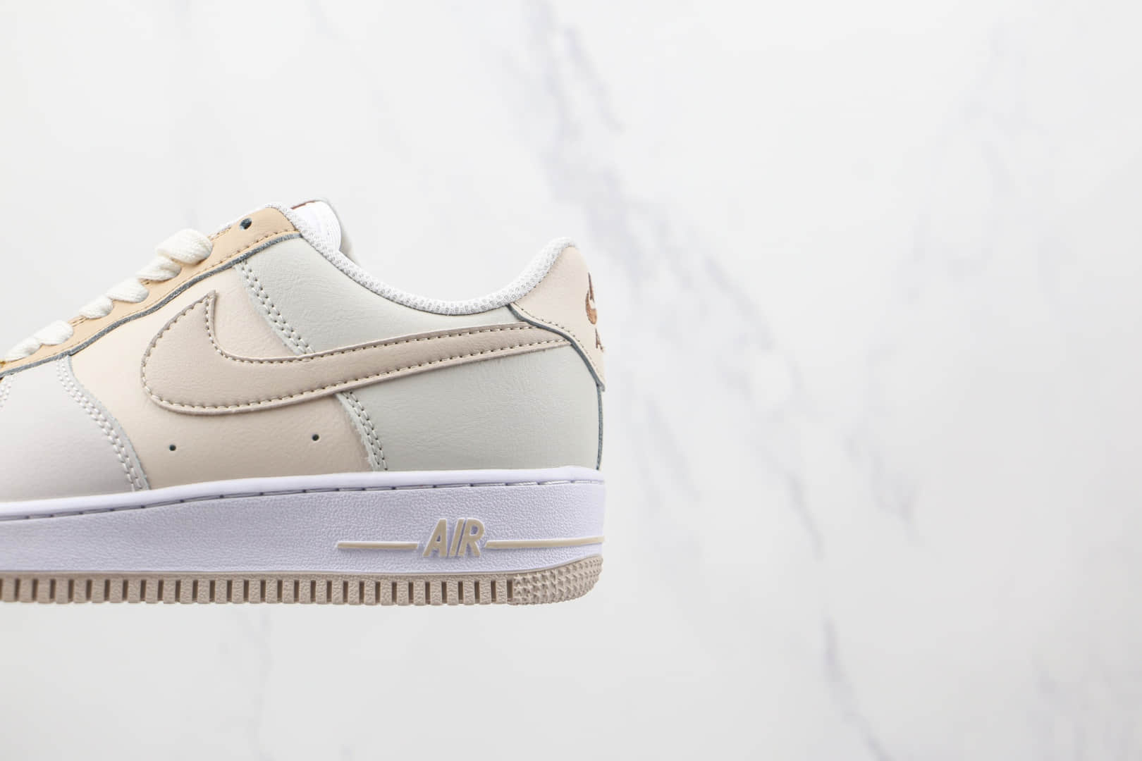 耐克Nike Air Force 1 Hot Chocolate纯原版本低帮空军一号米灰色热可可板鞋内置气垫 货号：CW2288-903