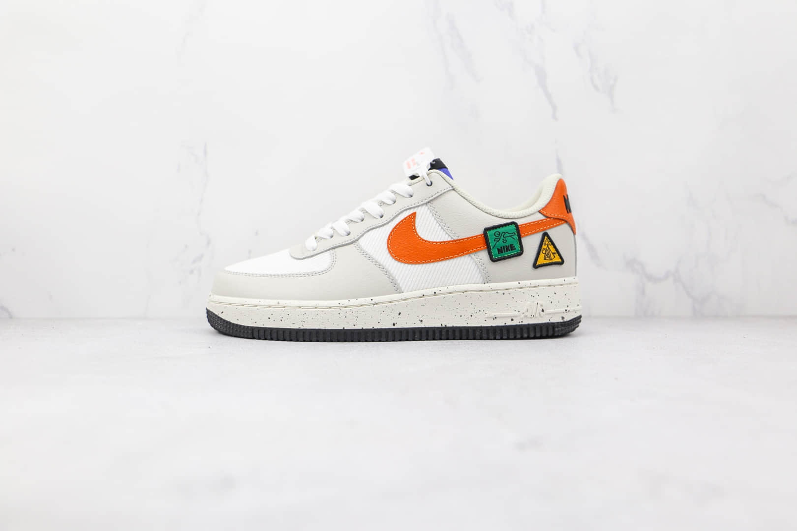 耐克Nike Air Force 1 Low BG纯原版本低帮空军一号米橙色马赛克板鞋内置气垫 货号：DO4657-081