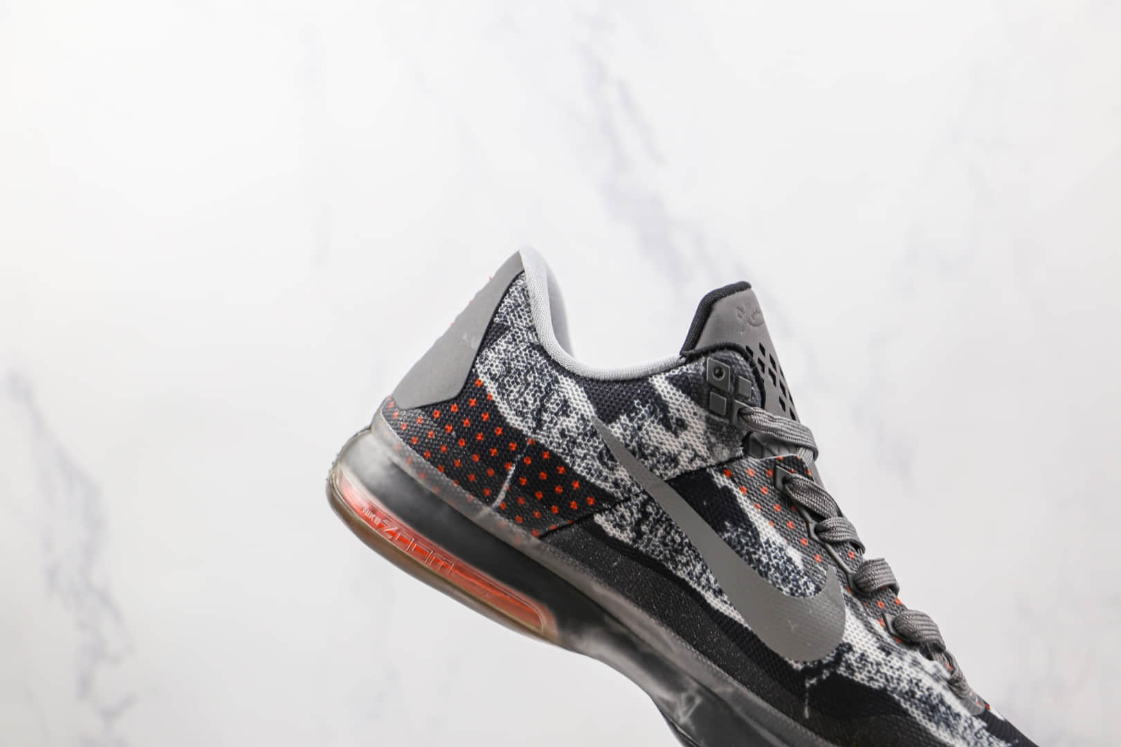 耐克NIKE Kobe X EP纯原版本科比十代灰鸽子实战篮球鞋内置气垫 货号：705317-001