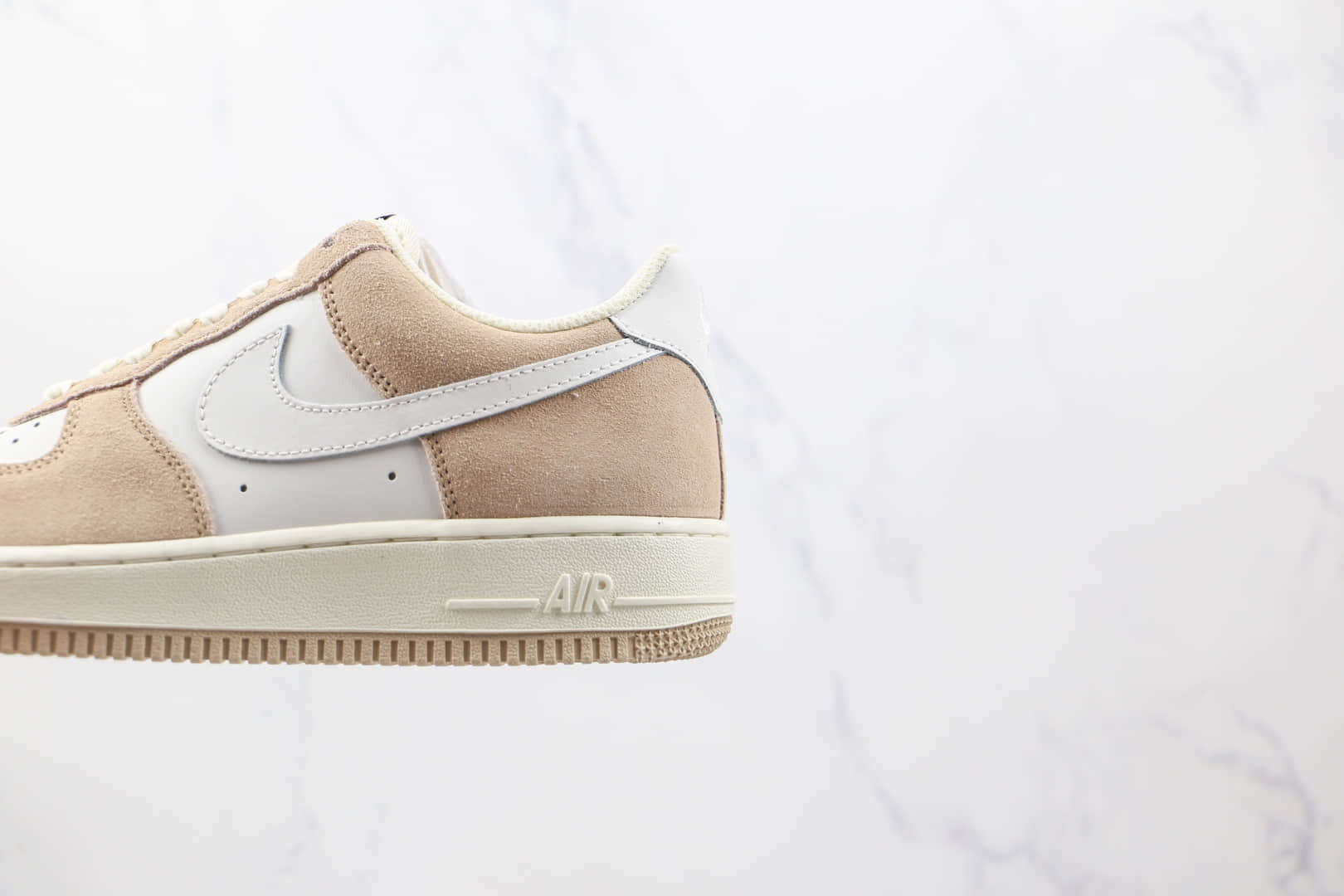 耐克Nike Air Force 1‘07纯原版本低帮空军一号米白色板鞋内置气垫 货号：LZ6699-522