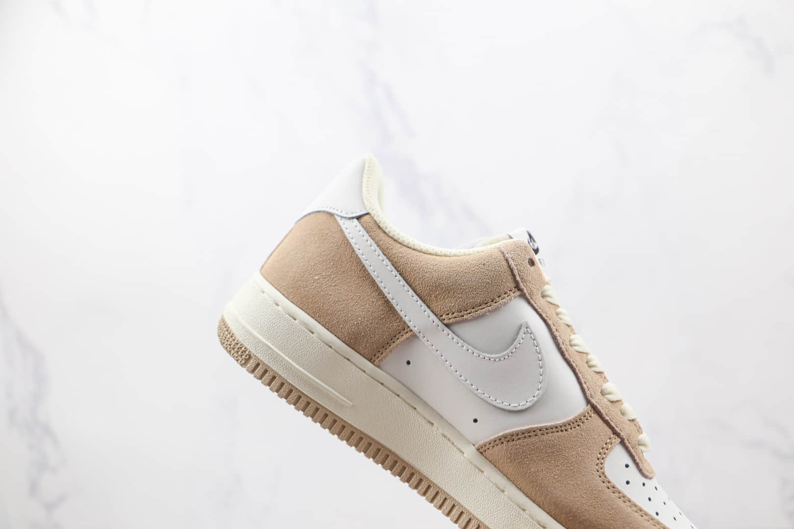 耐克Nike Air Force 1‘07纯原版本低帮空军一号米白色板鞋内置气垫 货号：LZ6699-522