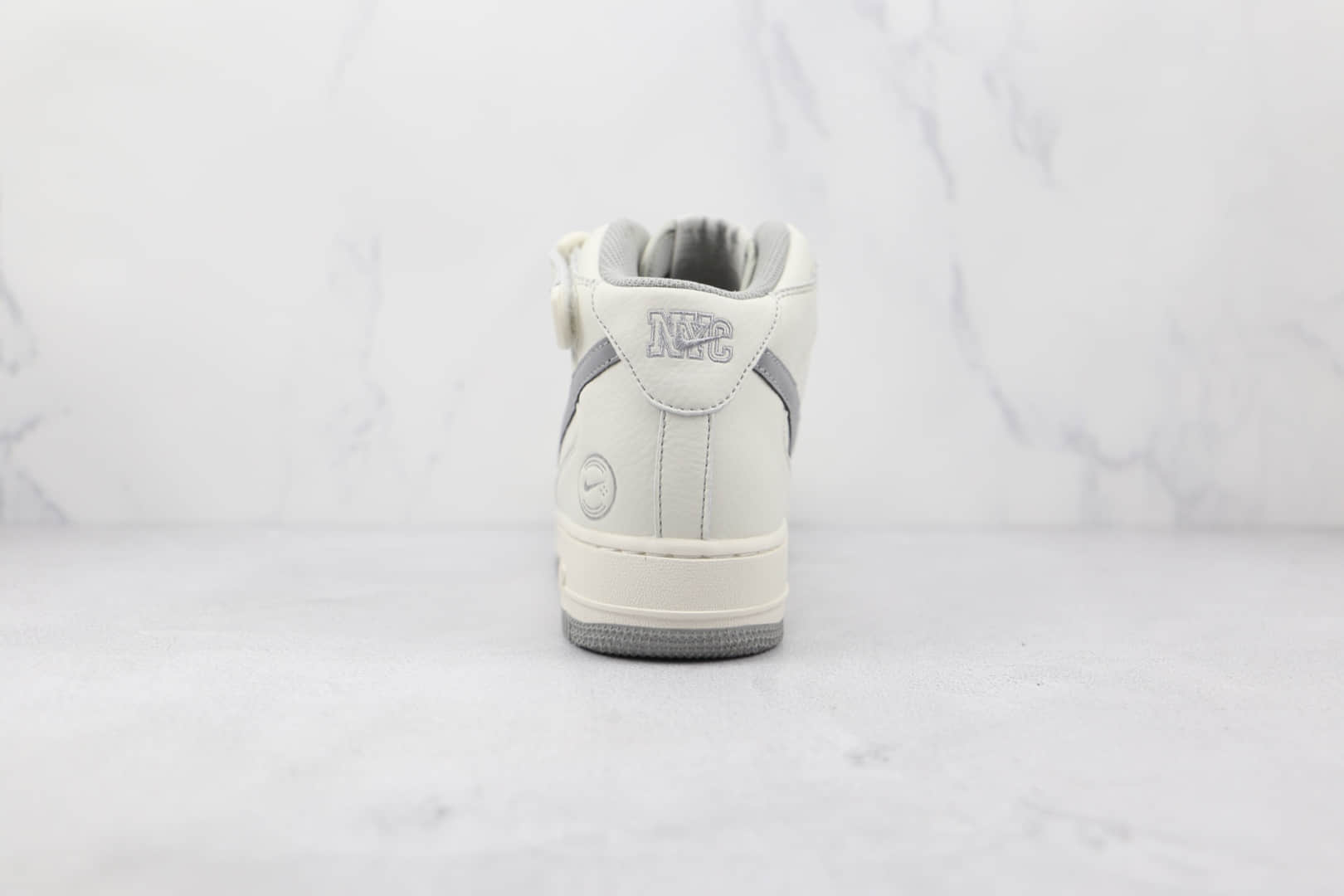耐克Nike Air Force 1 Low NYC x Kith联名款纯原版本中帮空军一号白灰色满天星板鞋原鞋开模一比一打造 货号：CH1808-009