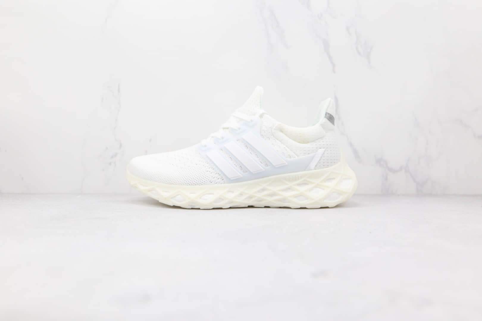 阿迪达斯Adidas Ultra Boost Web纯原版本本白色DNA爆米花跑鞋原盒原标 货号：GY4167