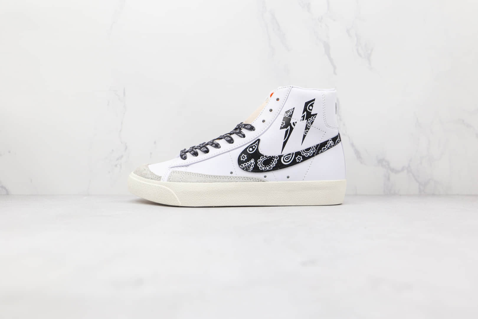 耐克Nike Blazer Mid纯原版本中帮闪电腰果花开拓者板鞋原档案数据开发 货号：BQ6806-100