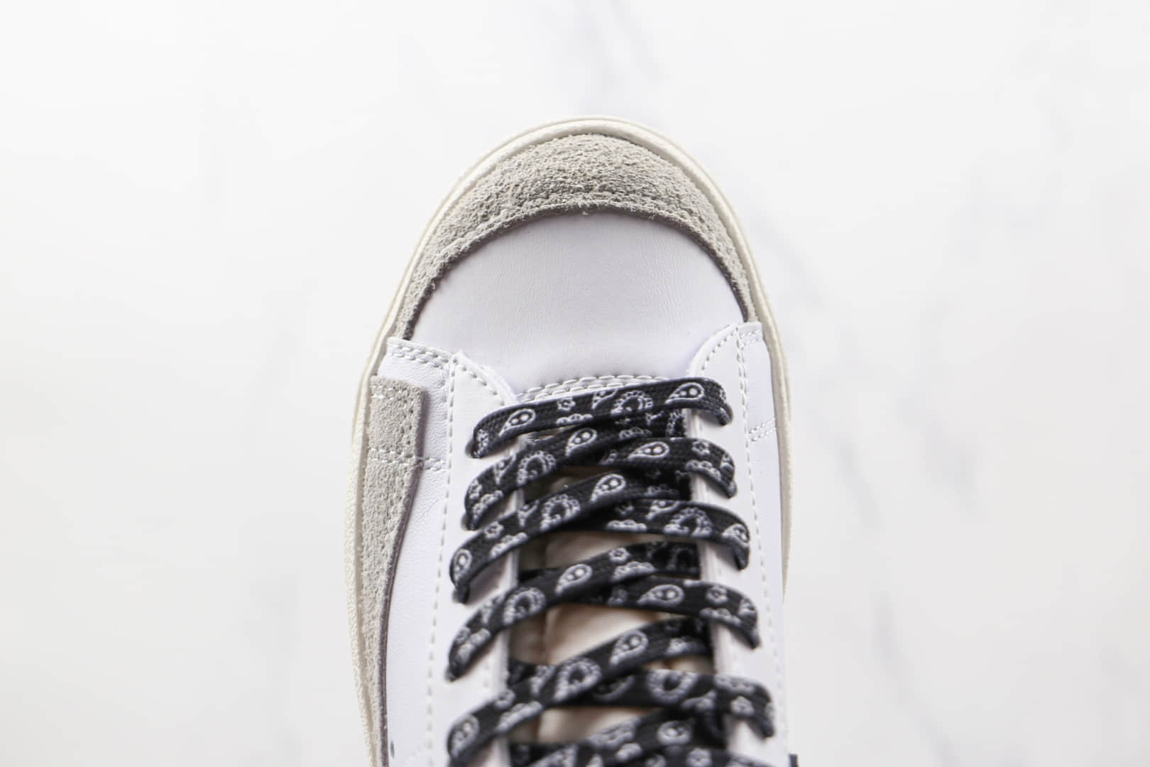 耐克Nike Blazer Mid纯原版本中帮闪电腰果花开拓者板鞋原档案数据开发 货号：BQ6806-100
