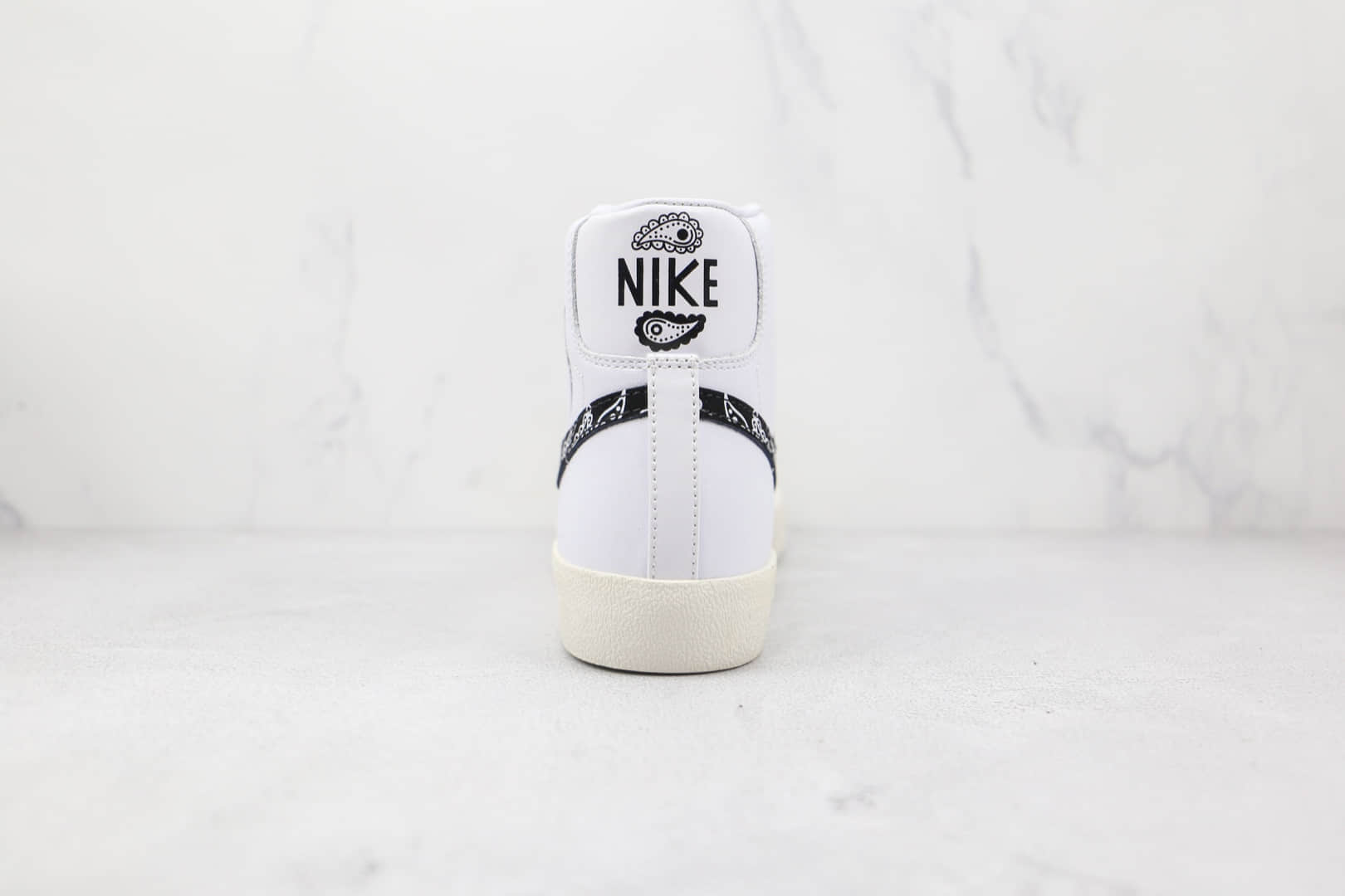 耐克Nike Blazer Mid纯原版本中帮闪电腰果花开拓者板鞋原档案数据开发 货号：BQ6806-100
